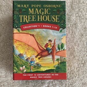Magic Tree House 🌳 Collection 1 boxed set: books 1-15 by Mary Pope Osborne
